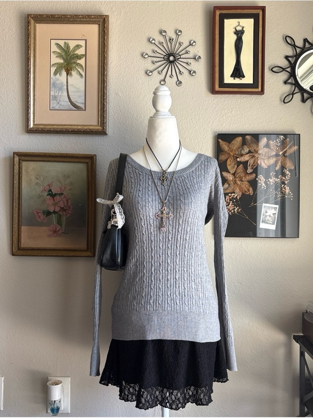 Faded Glory Light Gray Cable-Knit Scoop Neck Sweater